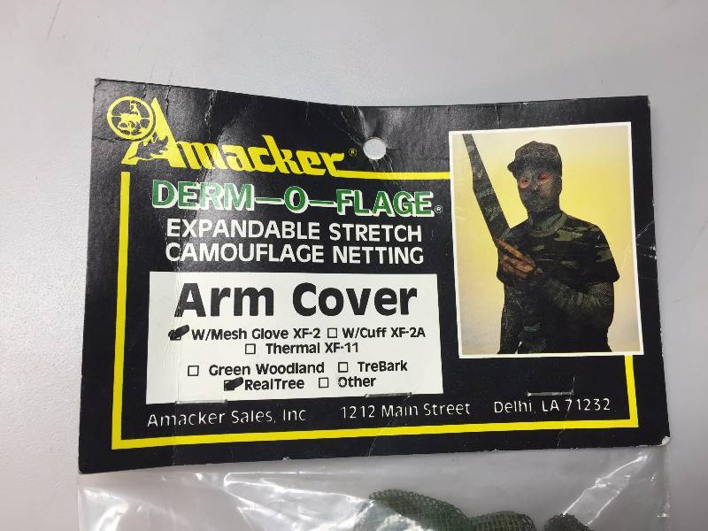 lot 34 image: AMAKER DERM-O-FLAGE EXPANDABLE STRETCH CAMOFLAGE ARM COVERS WGLOVE
