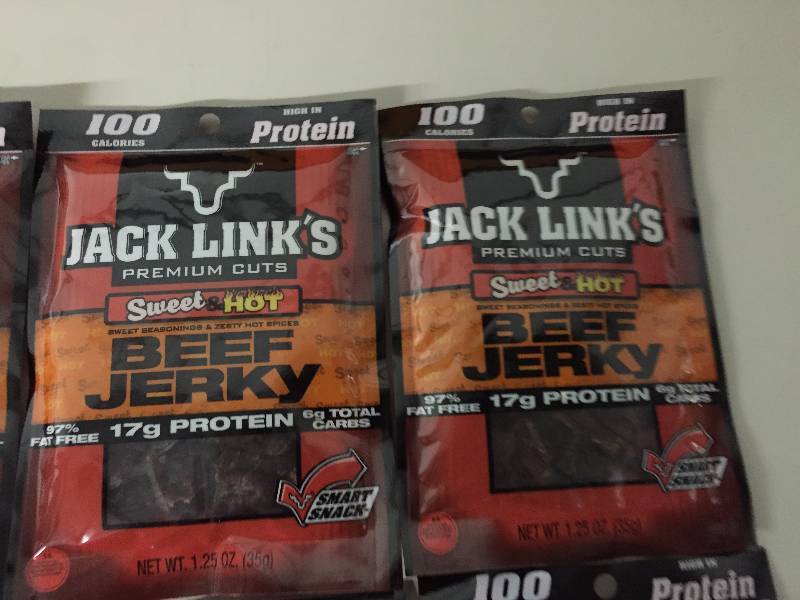 lot 48 image: JACK LINKS SWEET N HOT BEEF JERKY 10 1.25OZ BAGS
