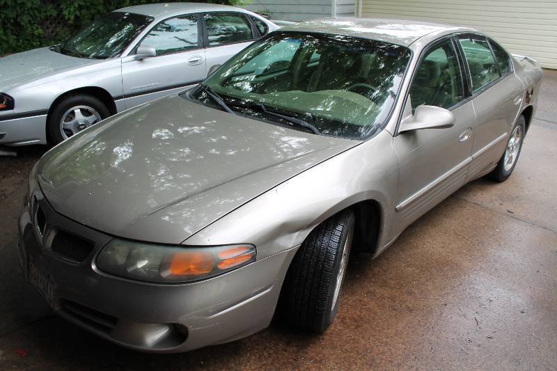 2002 Pontiac Bonneville SE