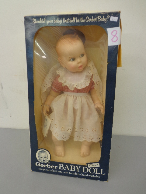 lot 8 image: Collectors Gerber Baby Doll
