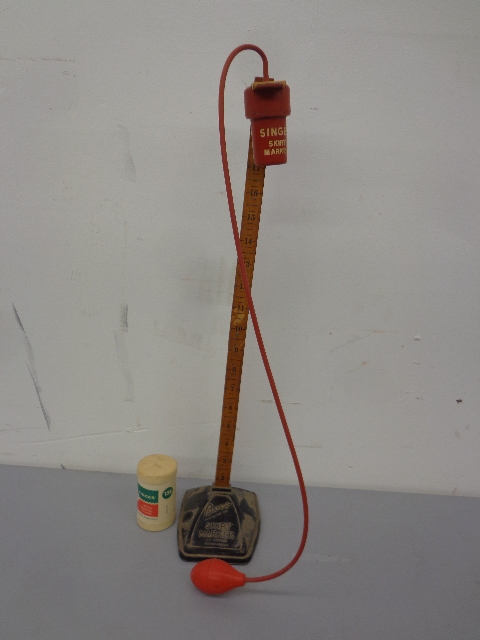 lot 39 image: Vintage Boco Skirt Marker Ruler
