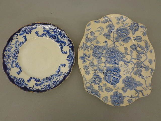 lot 78 image: Serving Plate & Platter