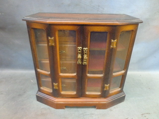 lot 116 image: 4 drawer 2 Door Wood Musical Jewelry Box
