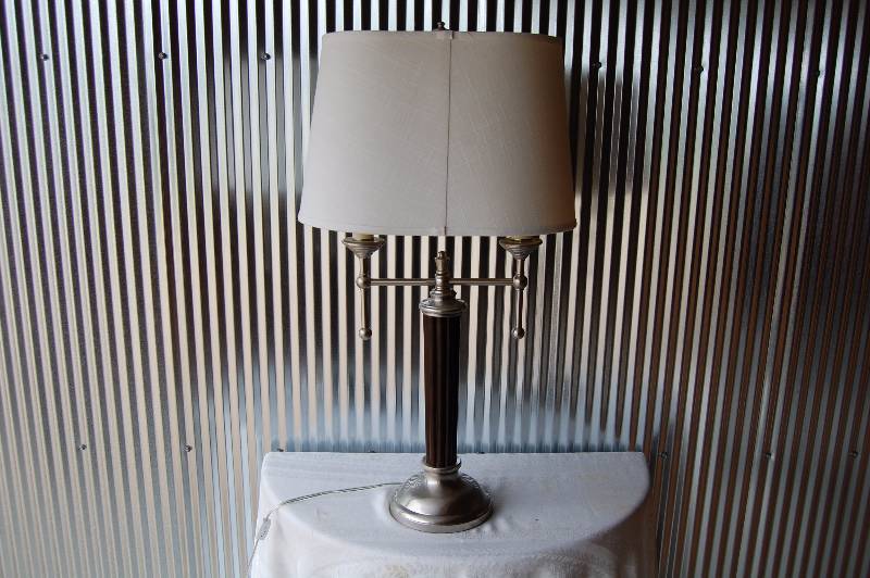 Double Bulb Lamp