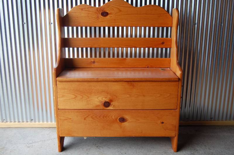 Deacon Bench