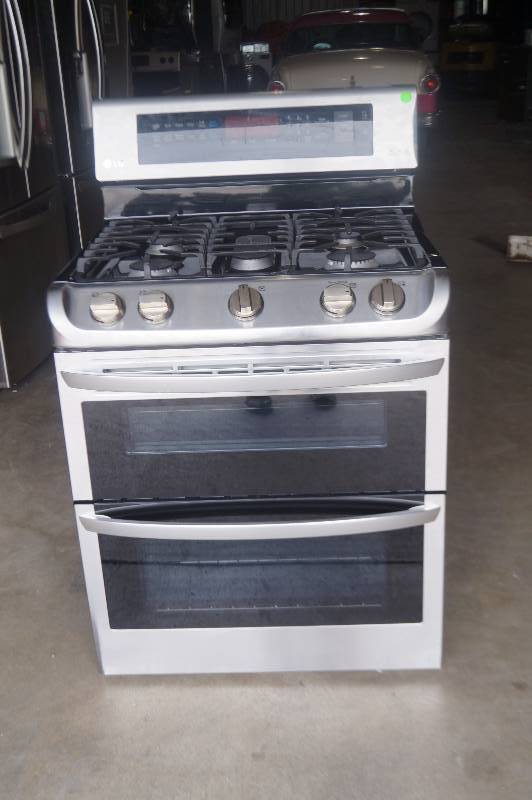 lot 13 image: LG Range Model # LDG4315ST