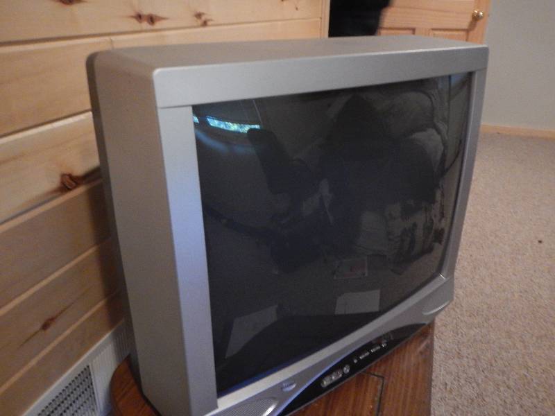 lot 4 image: Television