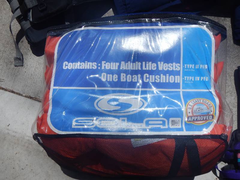 lot 21 image: Life Vests