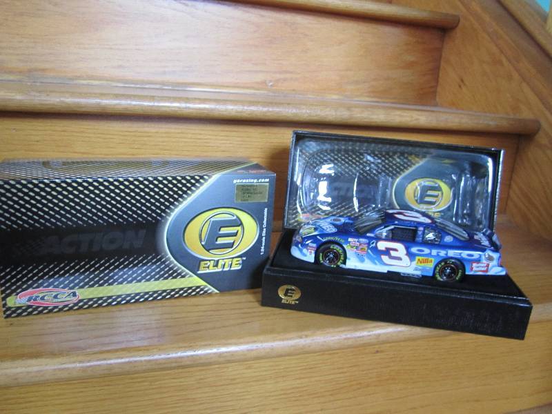 lot 35 image: Dale Earnhardt Jr. #3 OREO Ritz 20...