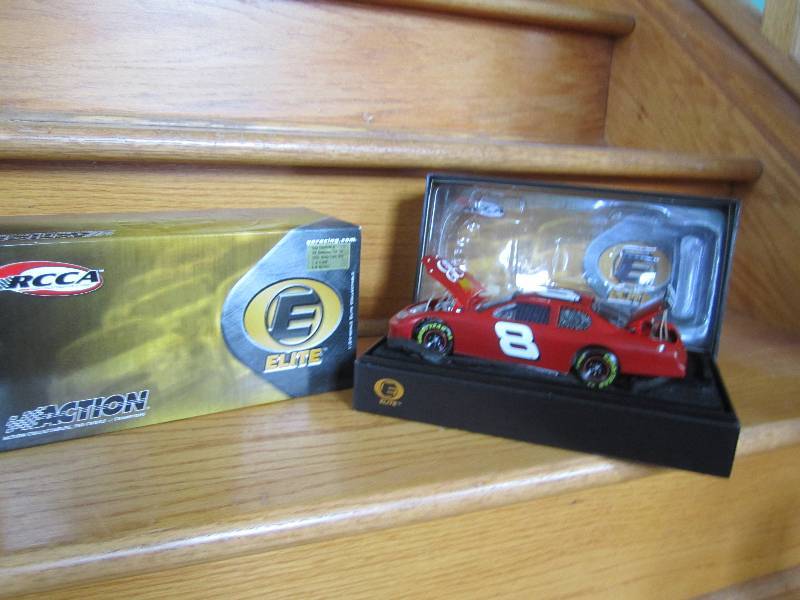 lot 45 image: Dale Earnhardt Jr. #8 Budweiser Tes...