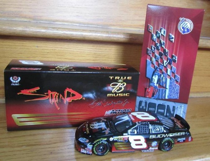 lot 65 image: Dale Earnhardt Jr. #8 Budweiser St...