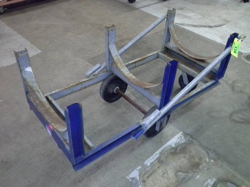lot 118 image: (1) Pipe Cart