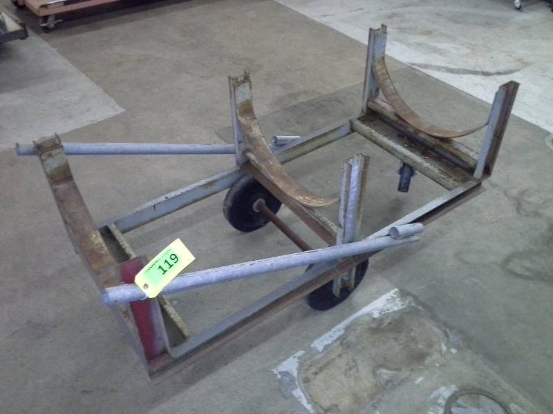 lot 119 image: (1) Pipe Cart