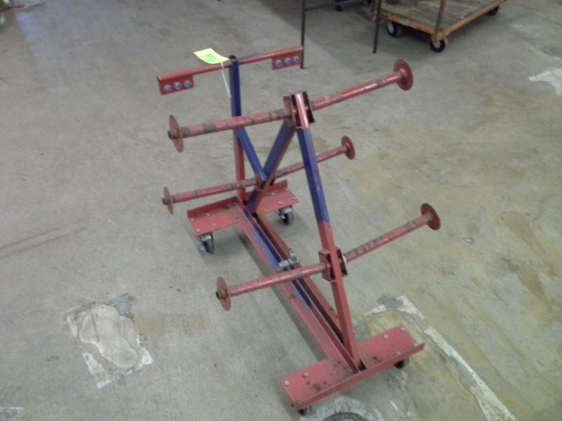 lot 116 image: (1) Wire Cart