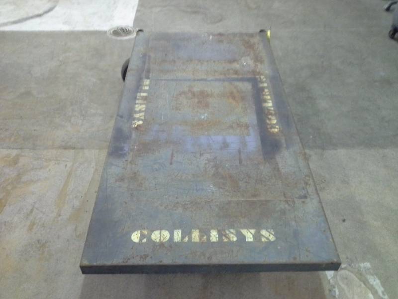 lot 130 image: (1) Flat Bed Cart