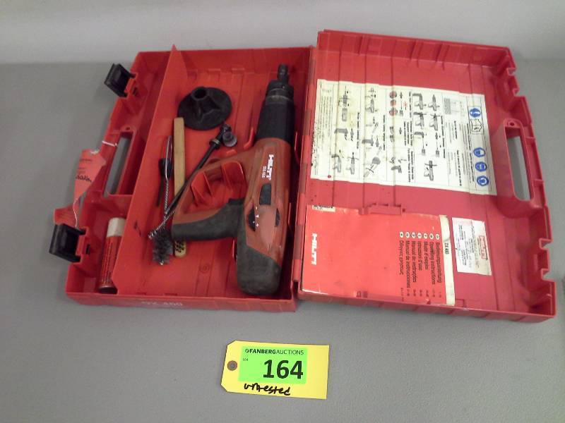 lot 164 image: (1) Hilti DX 460 Power Actuated Tool
