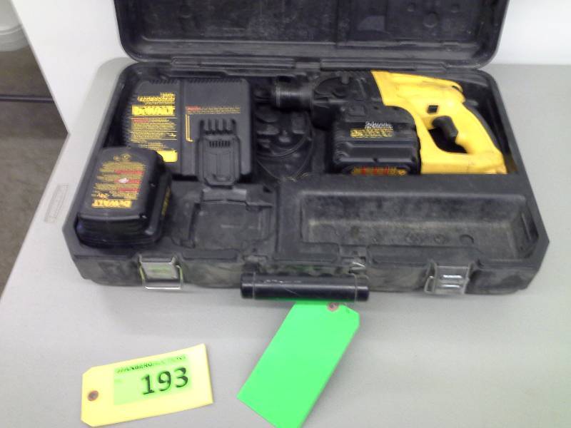 lot 193 image: (1) DeWalt 24v Hammer Drill
