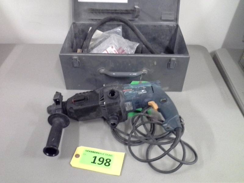 lot 198 image: (1) Bosch BullDog 11221DVS Rotary Hammer