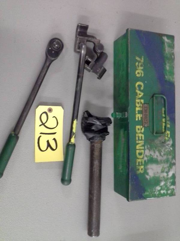lot 213 image: Greenlee 796 Cable Bender
