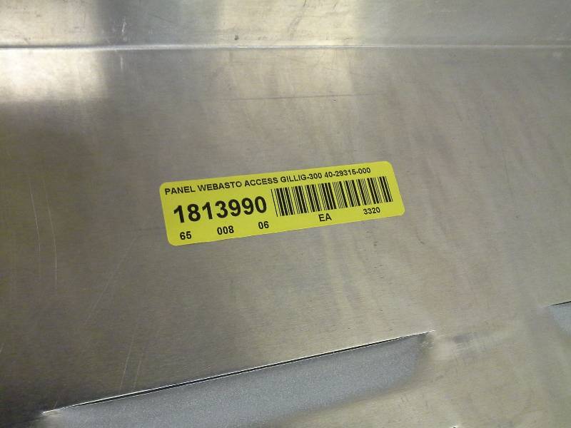 PANEL SKIRT WEBASTO ACCESS -RUBBER HOOK LATCH GILLIG 300s 40-29315-000