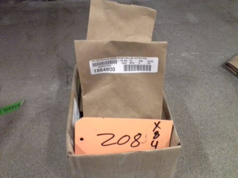 PIN ENTRANCE DOOR PIVOT GILLIG -HITCH PIN-