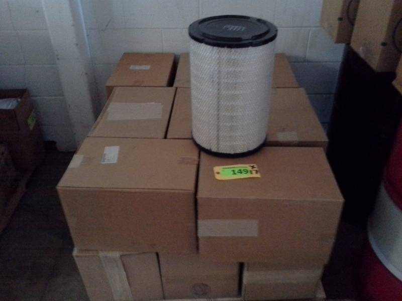 (17) Donaldson 1EFH8 Air FilterCleaner