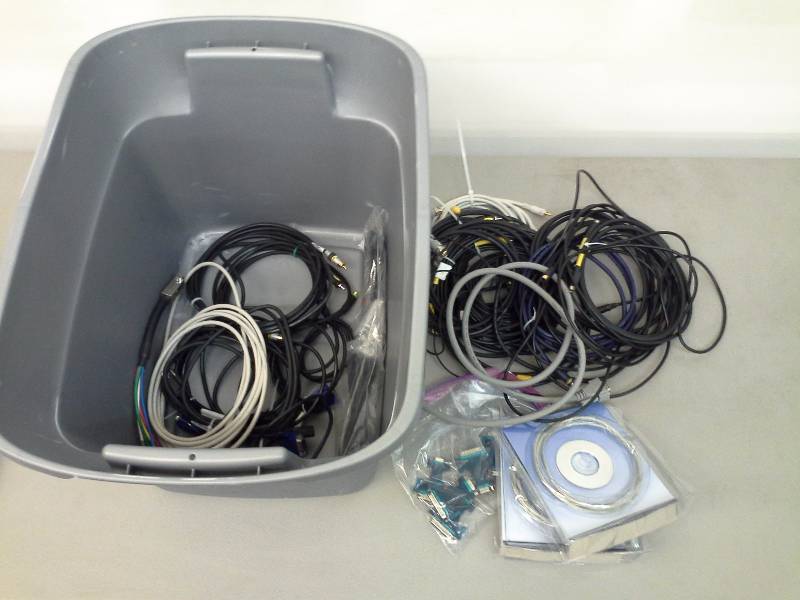 lot 151 image: Misc. Lot of Cables