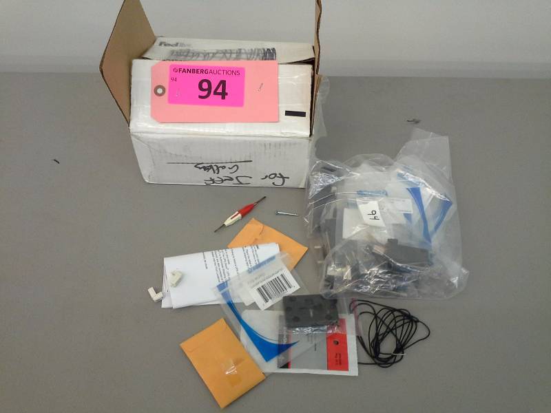 lot 94 image: (18) RJ45 to DB9F converter