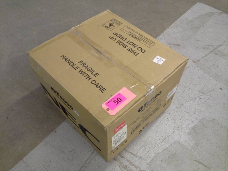 lot 50 image: (1) NEC GT5000 LCD Projector