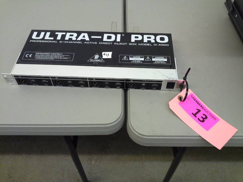 lot 13 image: (1) Behrigner D 4000 4-channel DI box