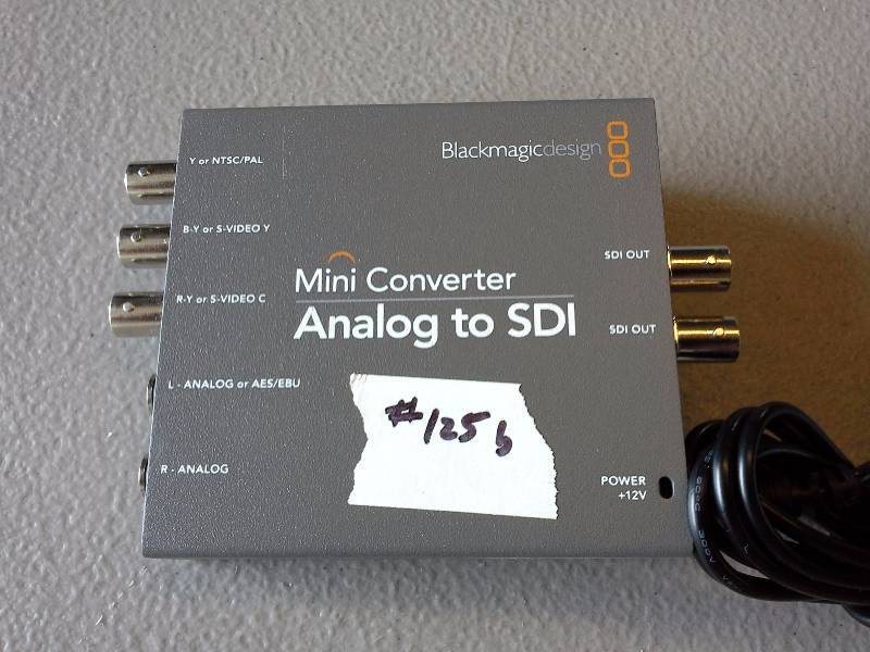 lot 125E image: (1) Blackmagicdesign Mini Converter Analog to SDI