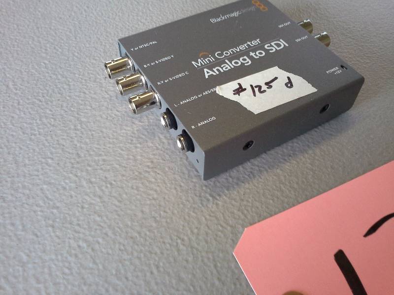 lot 125G image: (1) Blackmagicdesign Mini Converter Analog to SDI