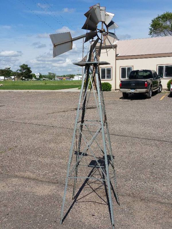 lot 17 image: 8 Foot Aluminum Windmill