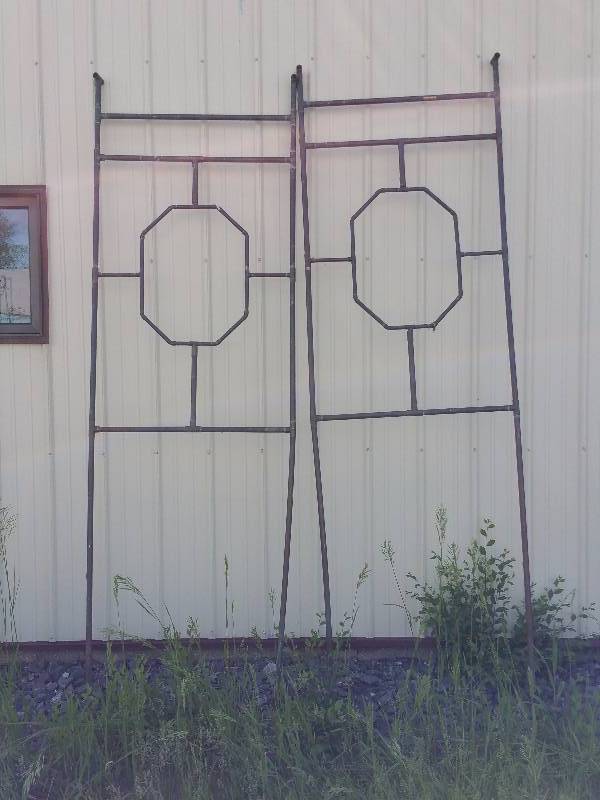 lot 27 image: Large Copper Trellis x 2