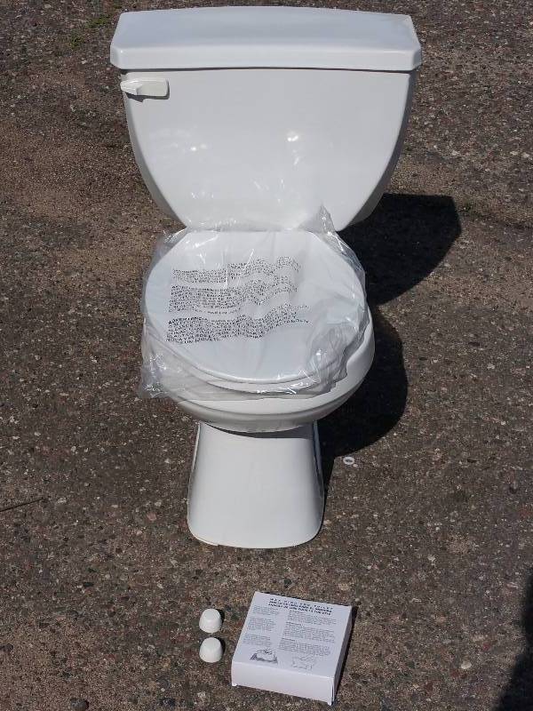 lot 30 image: Gerber Toilet