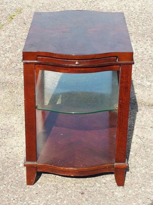 lot 35 image: End Table with Glass Shelf and Drawer