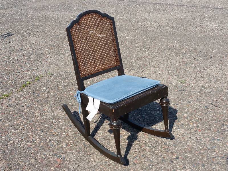 lot 39 image: Antique Cane Rocking Chair