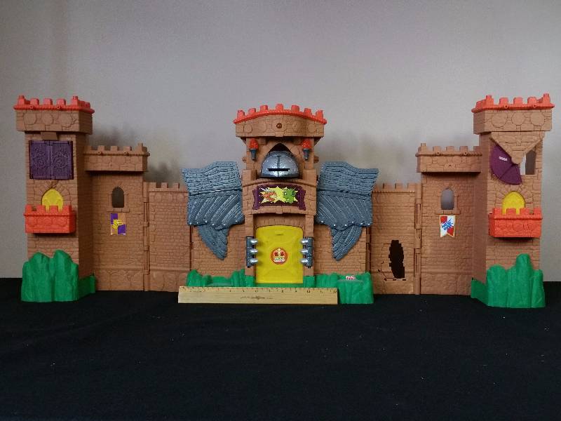 lot 75 image: Fisher Price Eagle Talon Castle