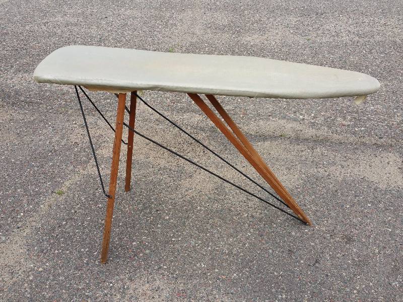 lot 122 image: Antique Ironing Board