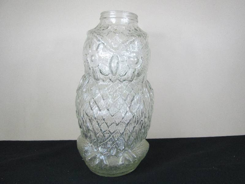 lot 50 image: 5 Gallon Wise Old Owl Glass Jar