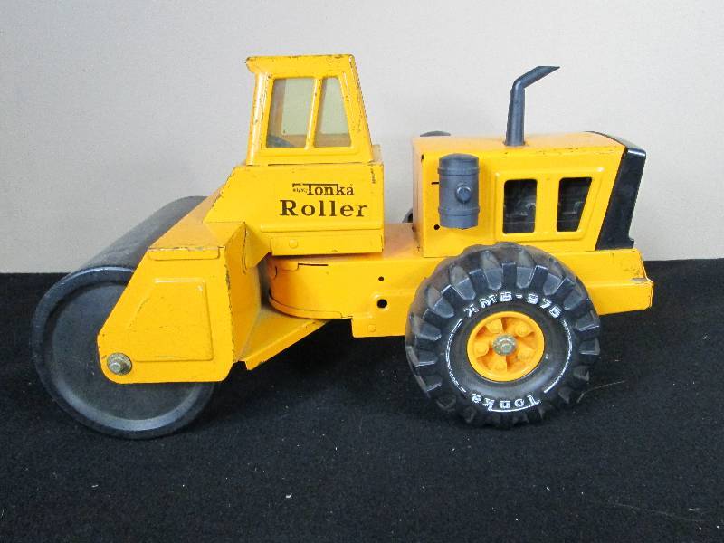 lot 63 image: Mighty Tonka Steam Roller (Orange)