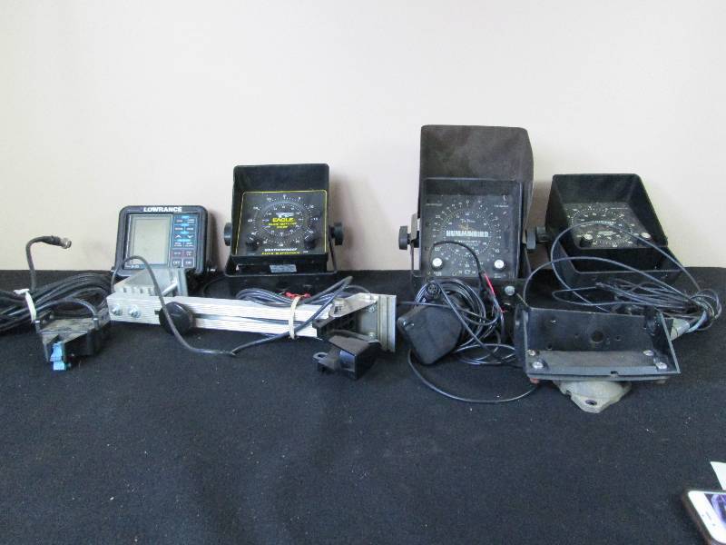 lot 98 image: Lowrance, Hummingbird & Eagle Depth Finders