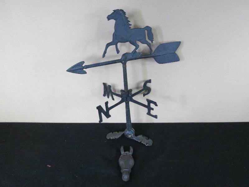 lot 101 image: Weather Vane & Cast Iron Horse Head