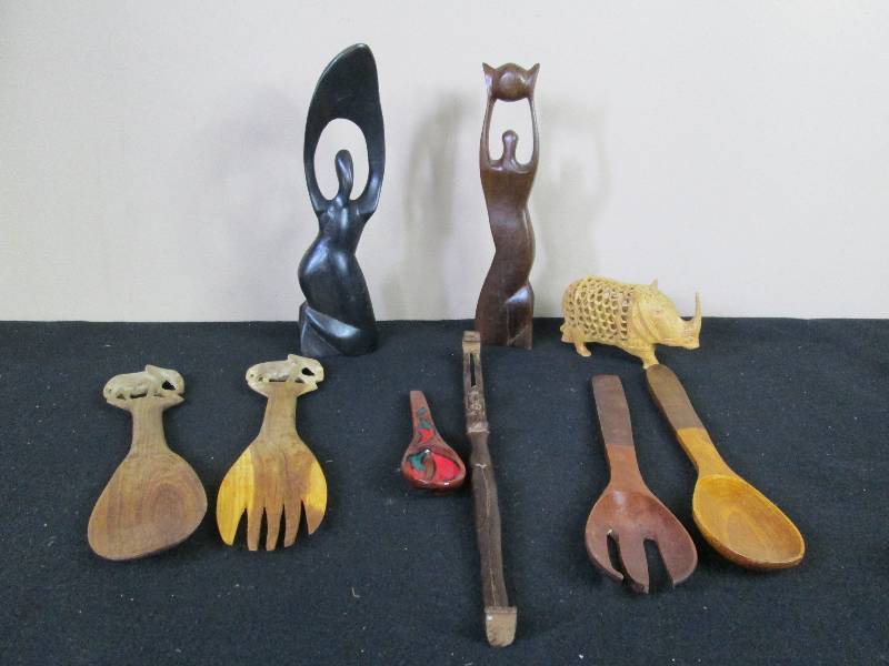 lot 159 image: African Wood Carvings