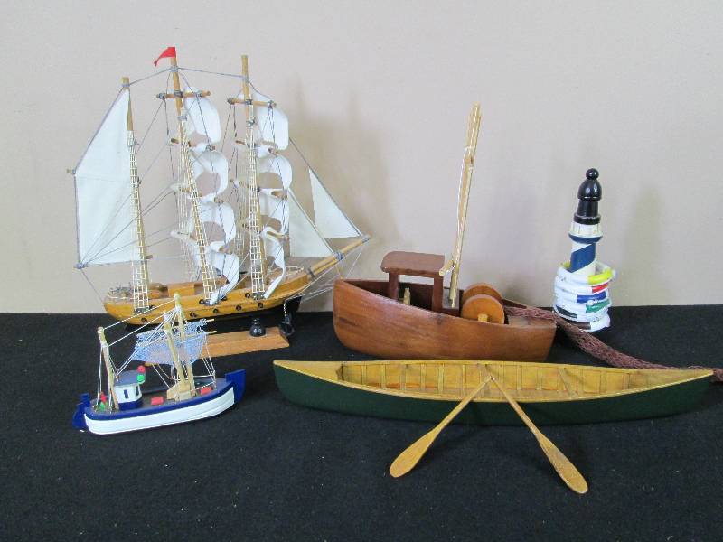 lot 171 image: Ships & Boats