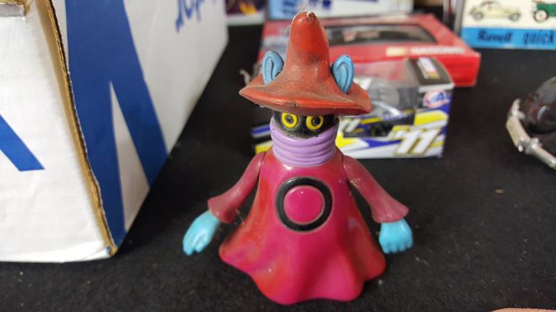 lot 157 image: 1983 He-Man, Celluloid Toys, License Plates, and More
