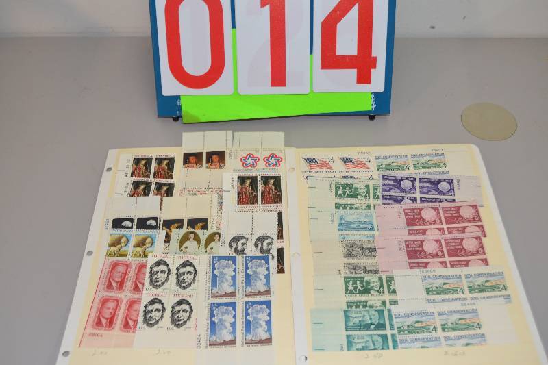 lot 14 image: Stamps