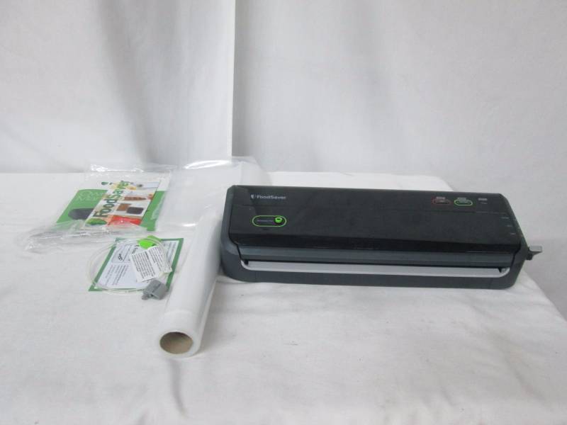 lot 27 image: FoodSaver Vacuum Sealer