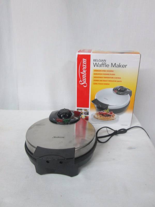 lot 34 image: Sunbeam Belgian Wafflemaker