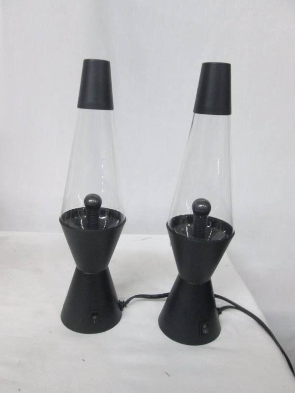 lot 49 image: 2 - Lava Lite Electroplasma Lamp